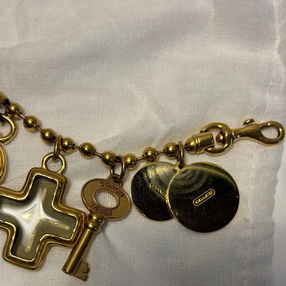 Rare NWOT Vintage Chunky Coach 7 Charm Bracelet - Picture 5 of 9